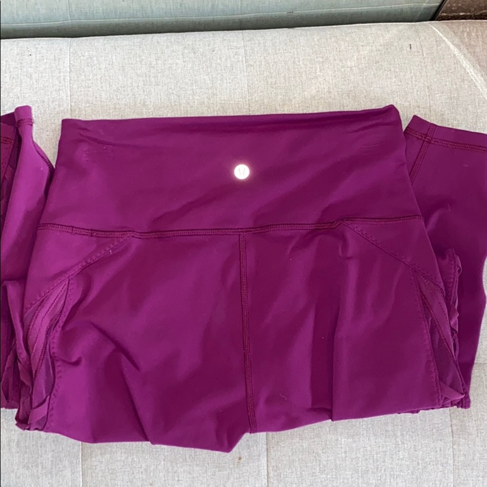 Size 8 Lululemon crop leggings